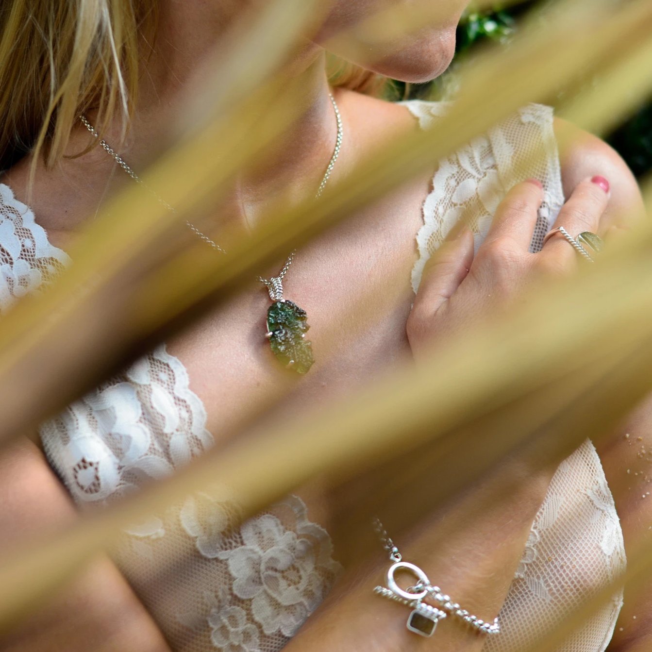 Rolo Chain Moldavite Bracelet with a Toggle clasp