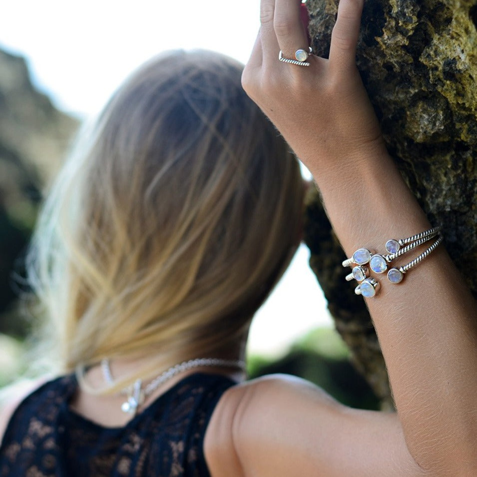 moonstone jewelry // Silver