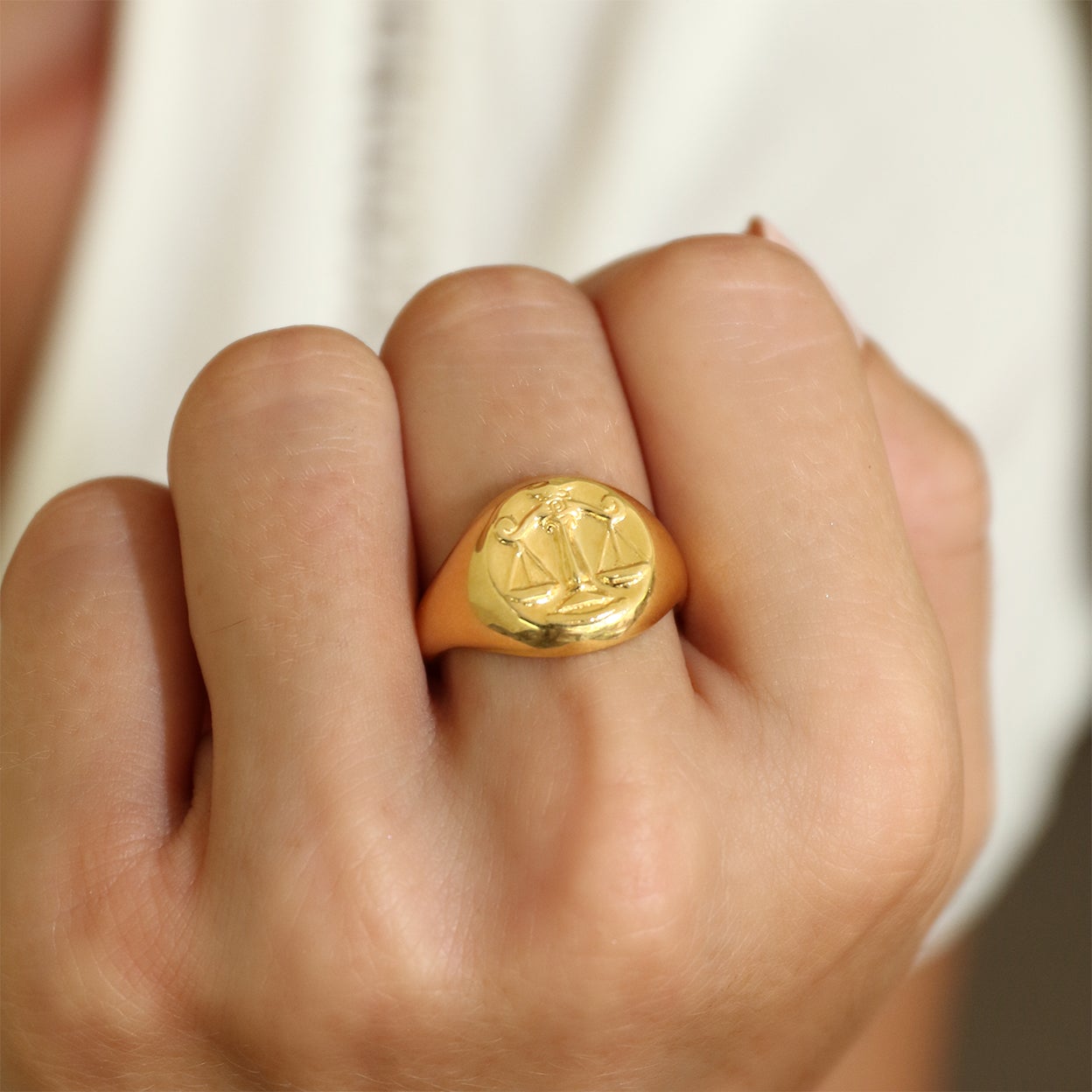 Gold Libra signet ring // Gold