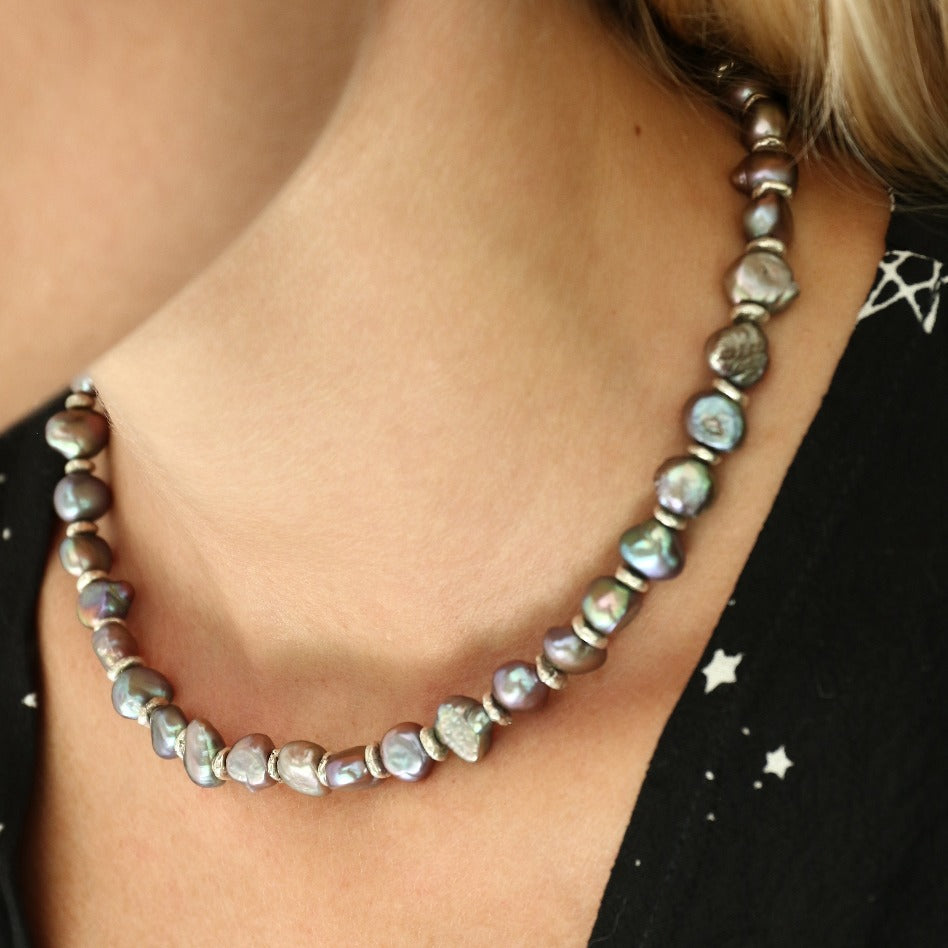 Black Pearl Necklace with a Toggle Clasp // Silver