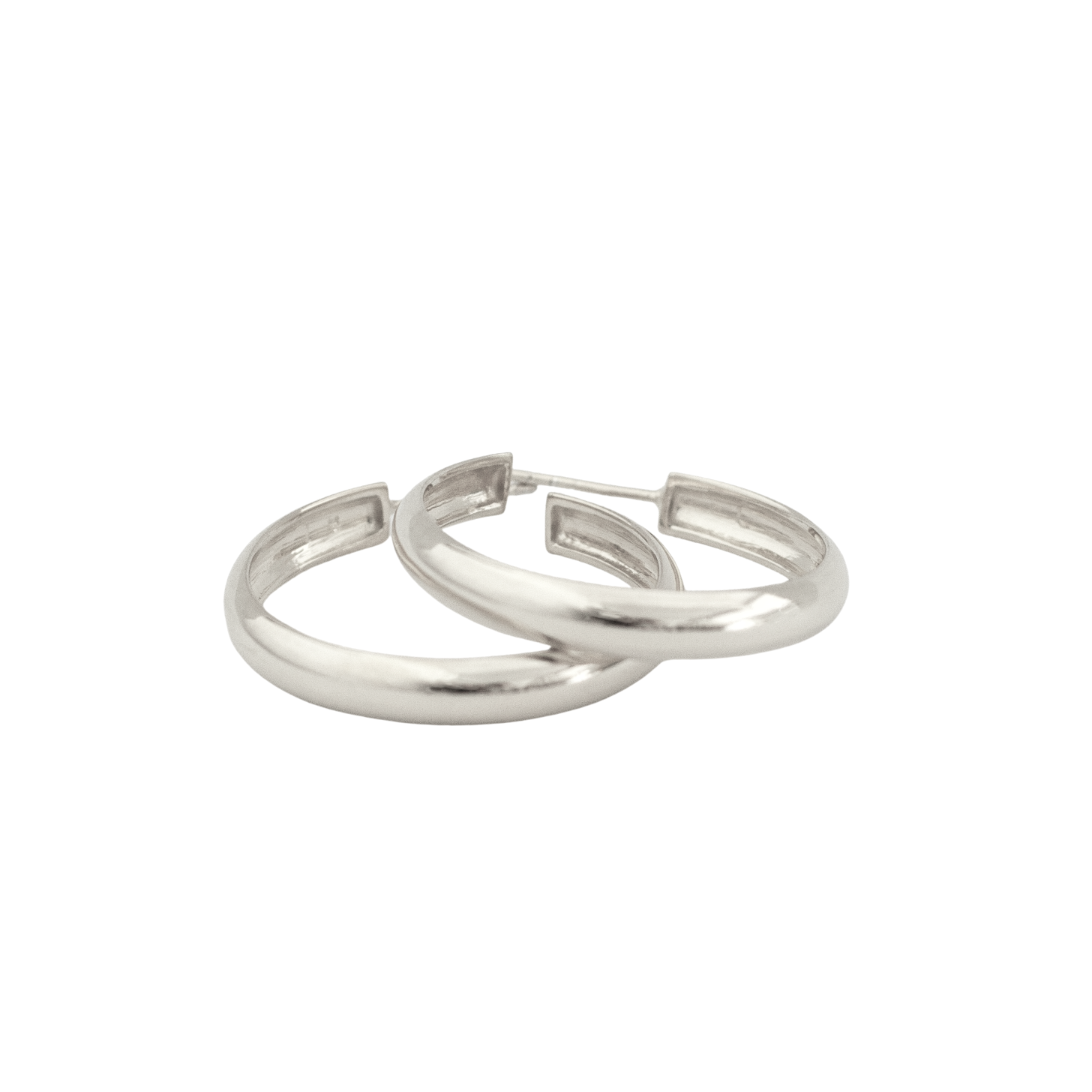 Sterling Silver sleek hoop earrings // Silver