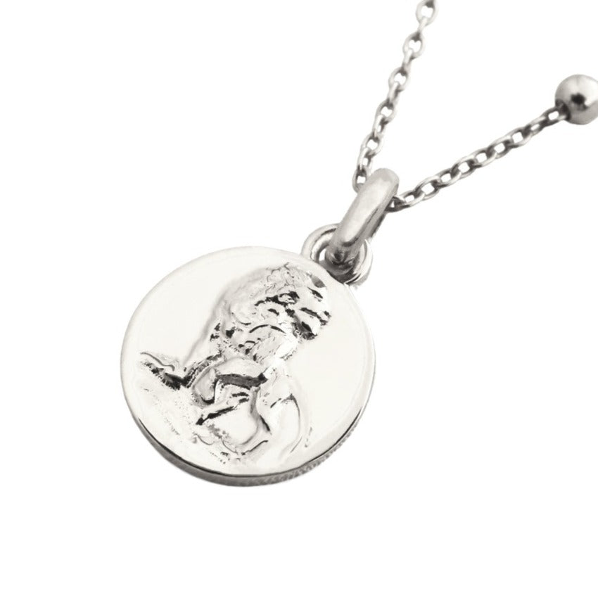 leo dainty pendant necklace // Silver