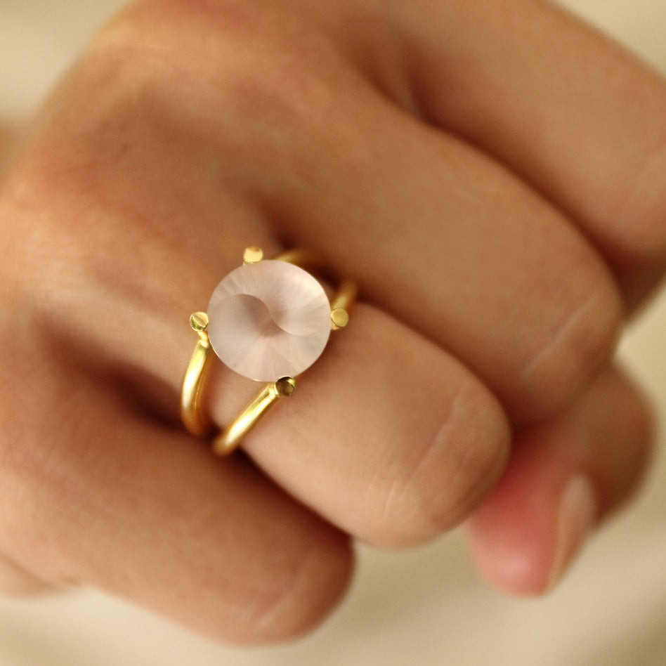 yin yang ring gold with rose quartz