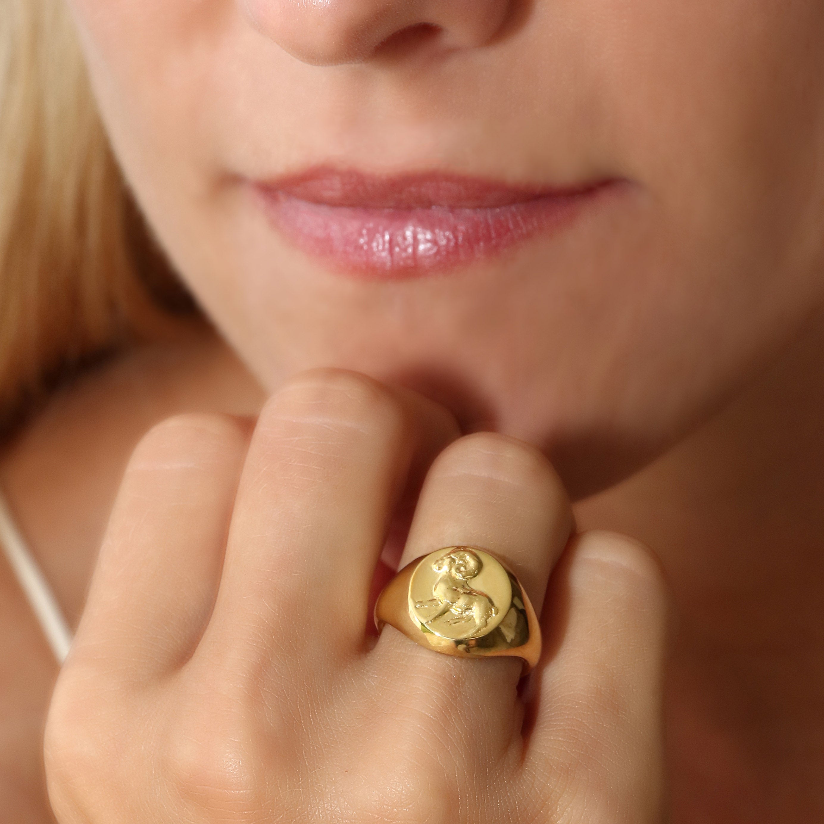 Aries signet ring // Gold