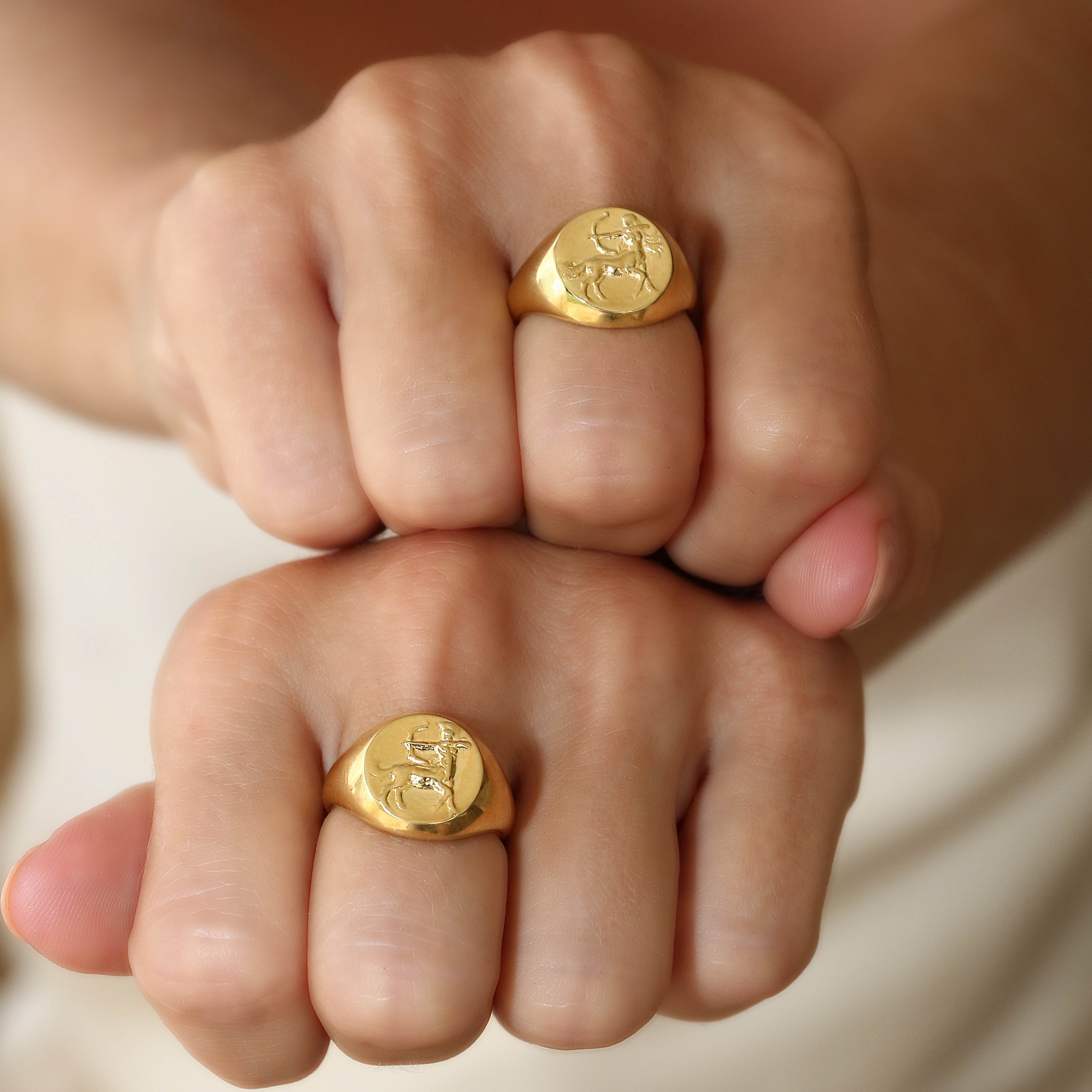 Sagittarius signet ring // Gold