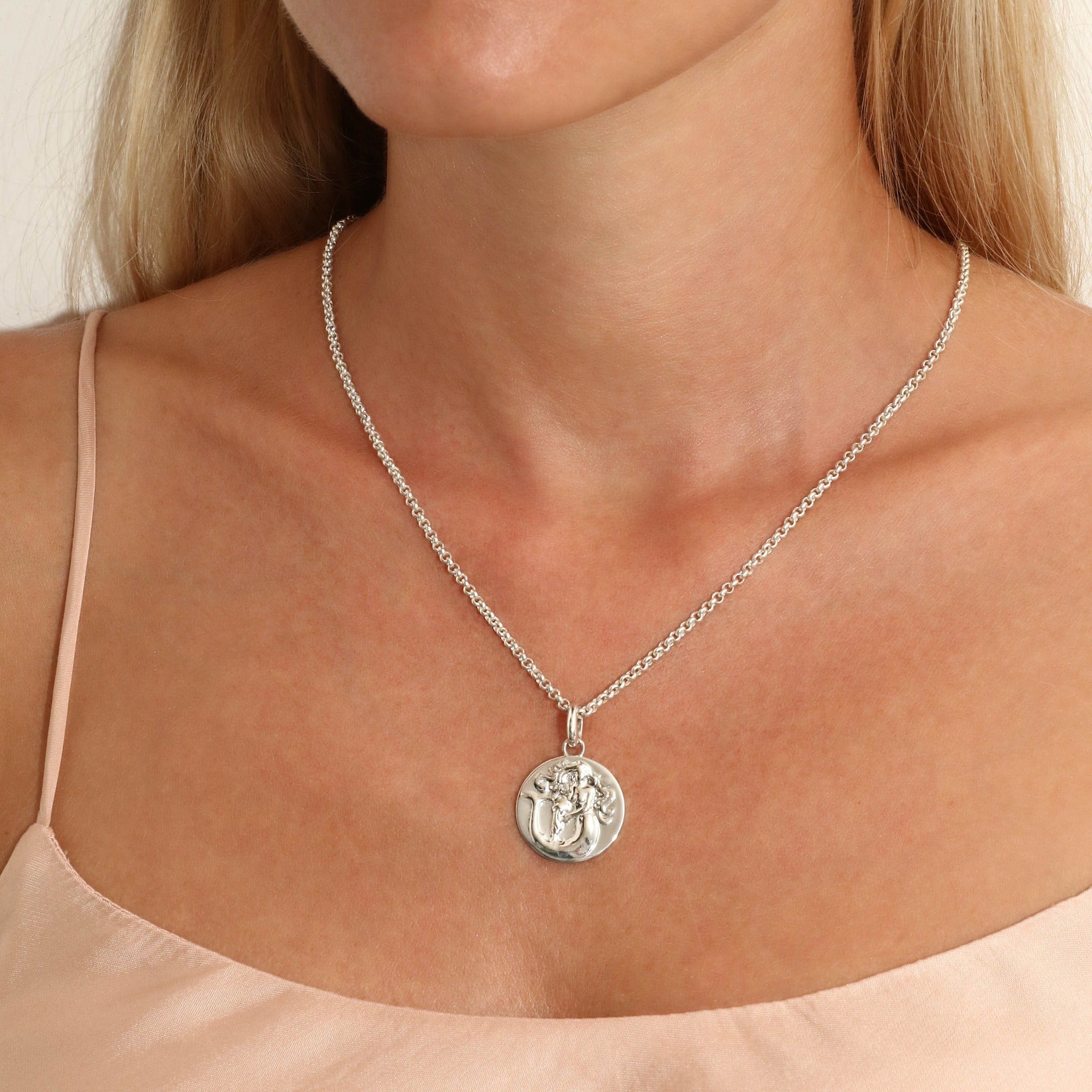 aquarius pendant necklace // silver