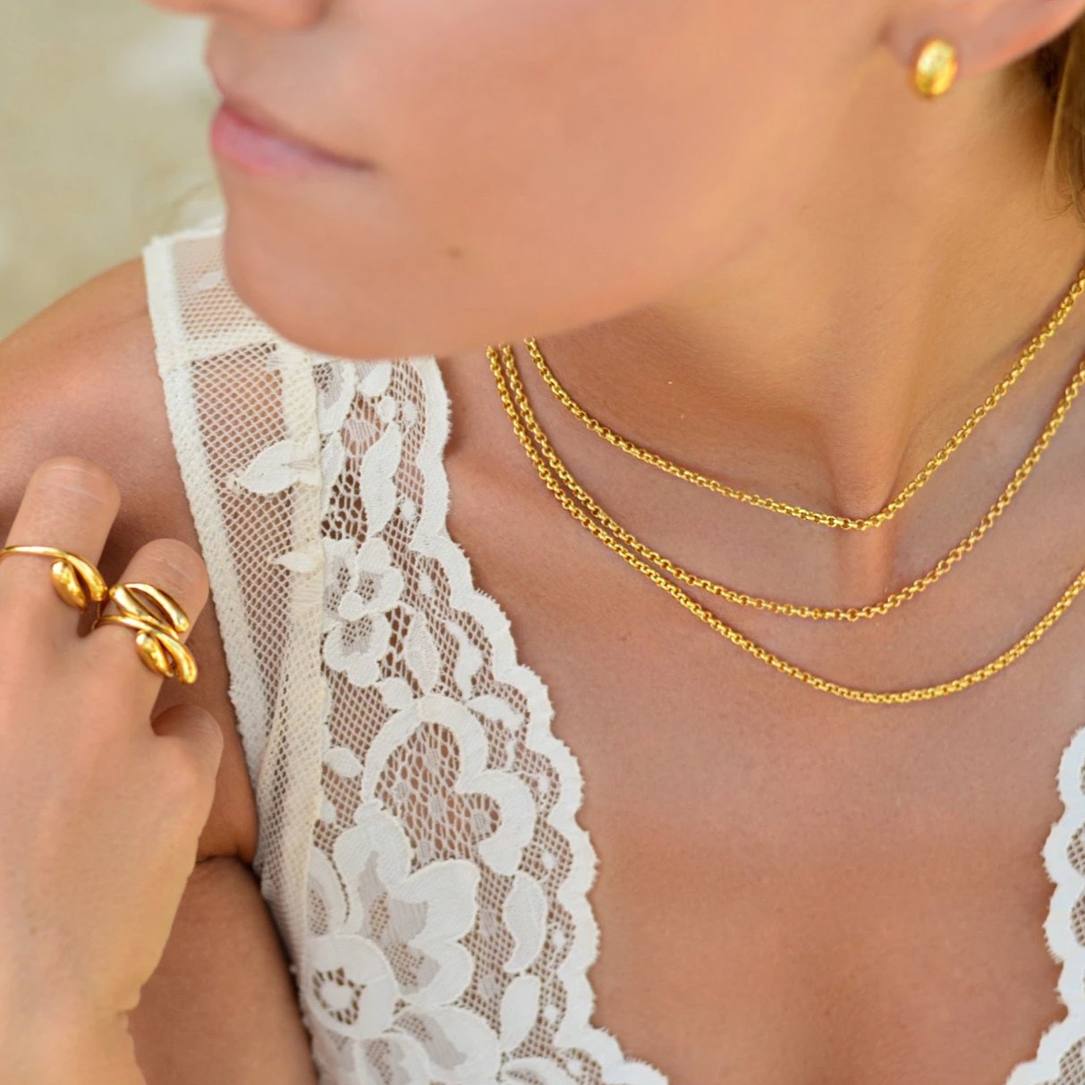Silver gold plated necklace with toggle clasp ioola // Gold