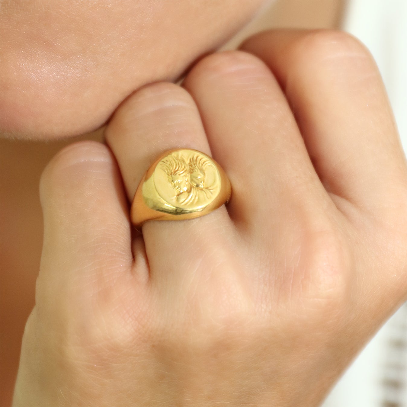 gemini signet ring gold // Gold